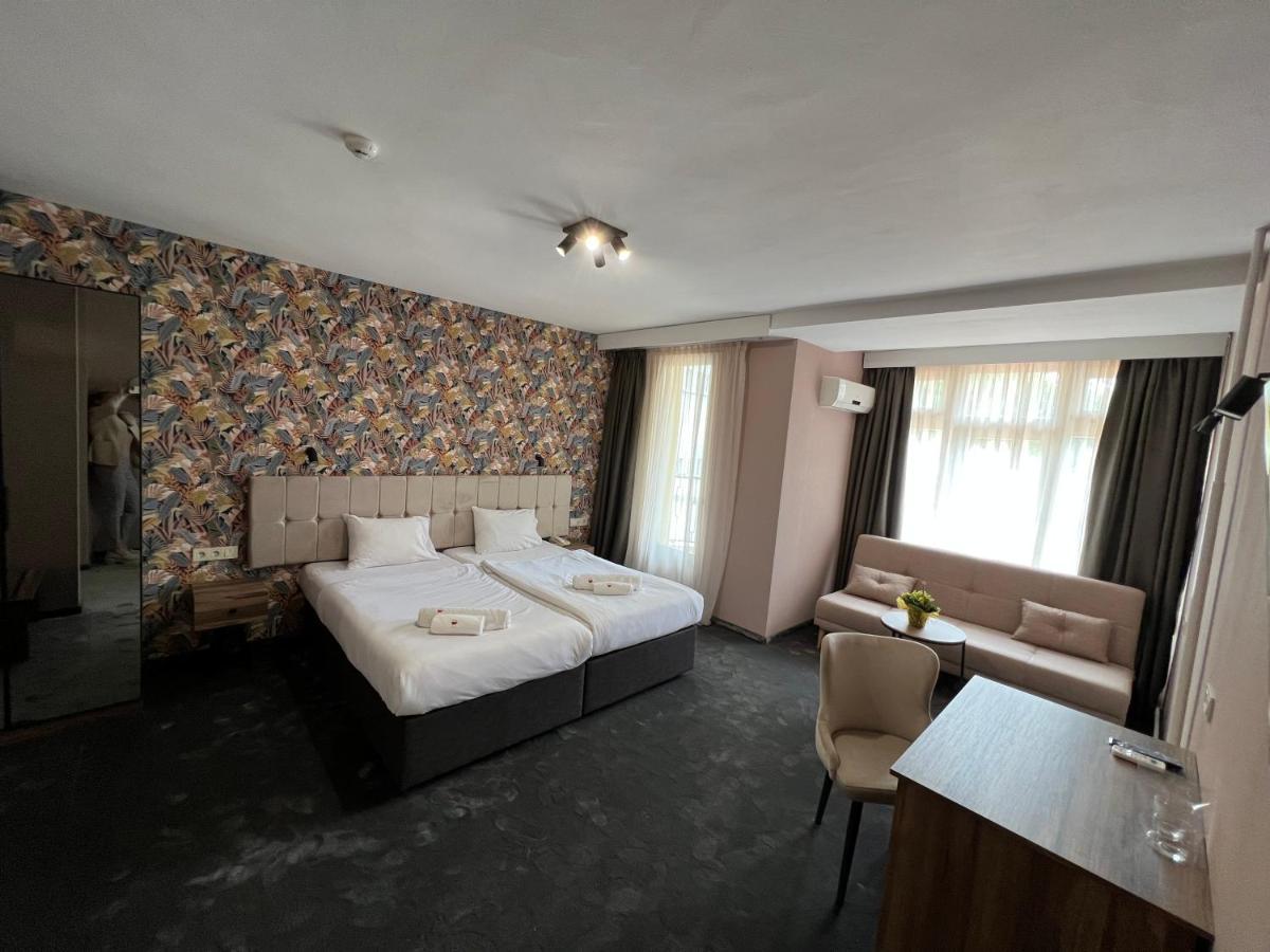 Bistra & Galina Hotel Ruse Exterior photo